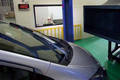 Wind-tunnel test room(Wiper performance evaluation under high-speed driving condition)