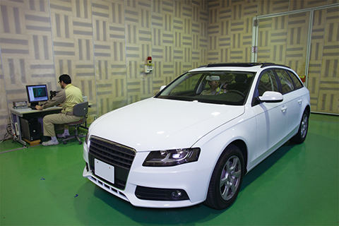 Semi-anechoic Chamber